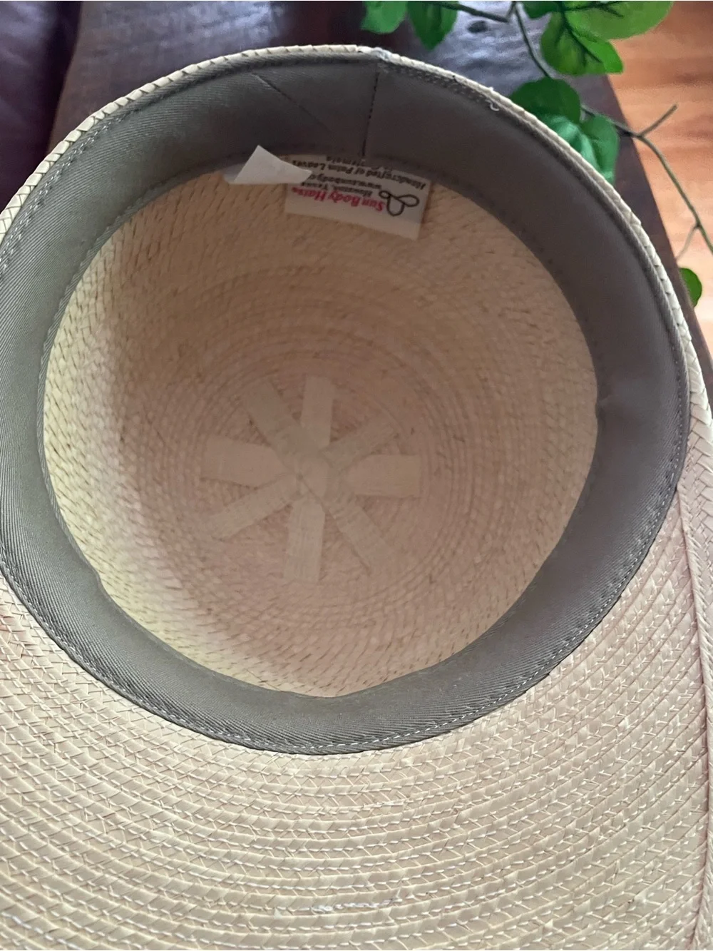 Sunbody Palm Leaf Duckbill Hat Handcrafted Guatemala Sun Protection 7 1/8 EUC
